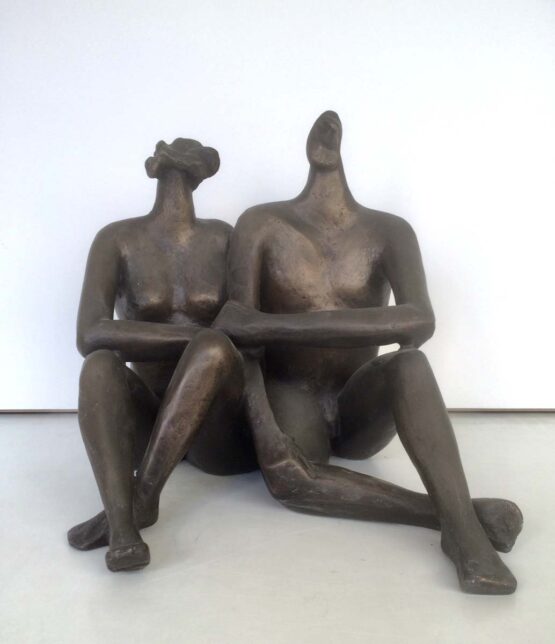 Lea Dolinsky - Just married - 3rd edition. 2007.  Original fine art. Sculpture. Bronze. 24 x 24 x 26 cm. Weight in Kg: 10. 